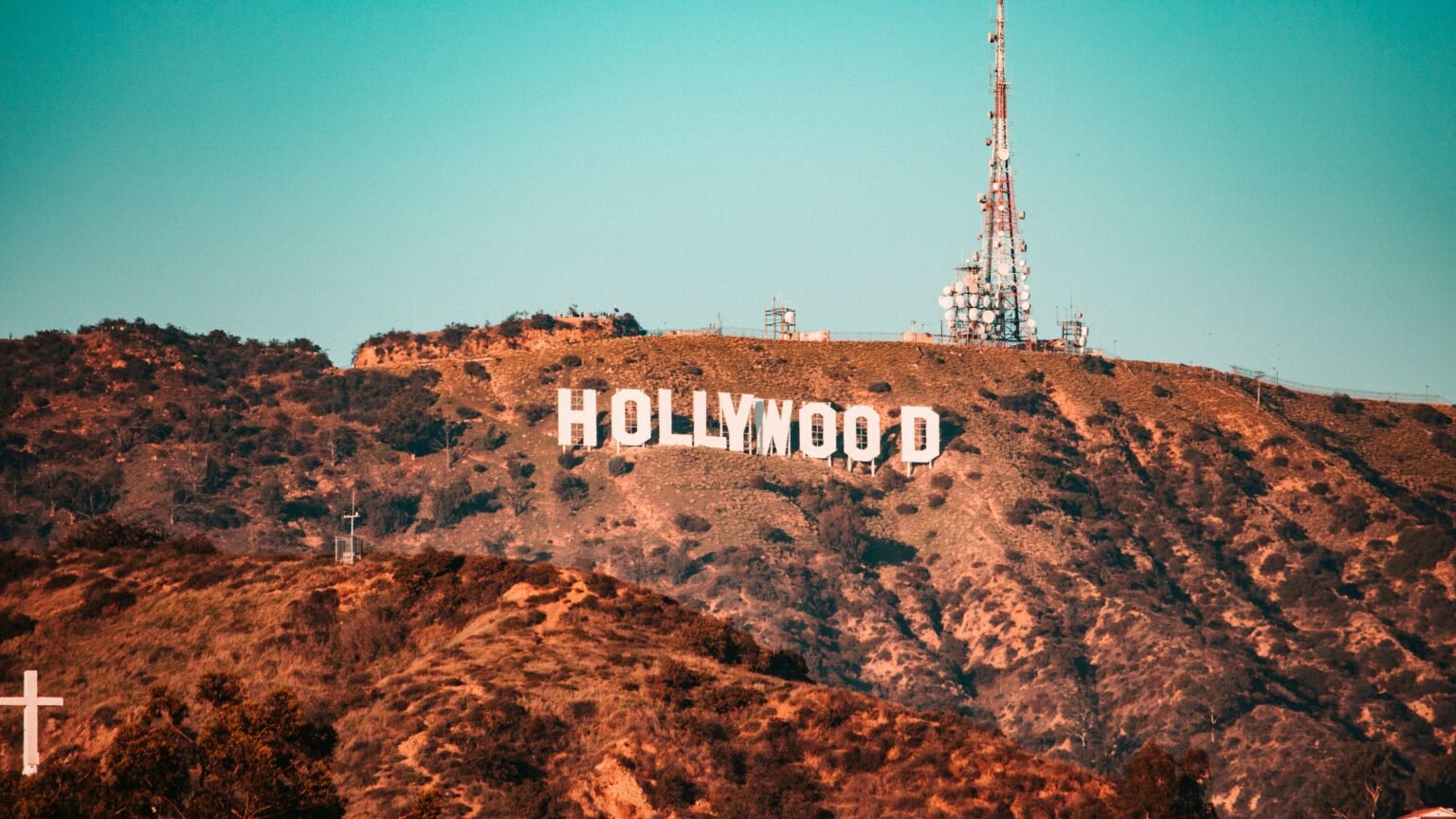 AI Is Changing Hollywood: From Scriptwriting to Movie Production
